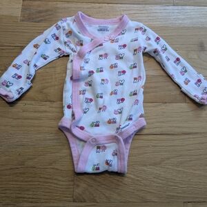 😎$4 WHEN BUNDLED😎Gerber Pink and White Animal Print Bodysuit